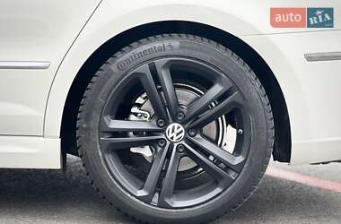 Купе Volkswagen CC / Passat CC 2013 в 