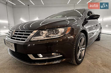 Купе Volkswagen CC / Passat CC 2013 в 