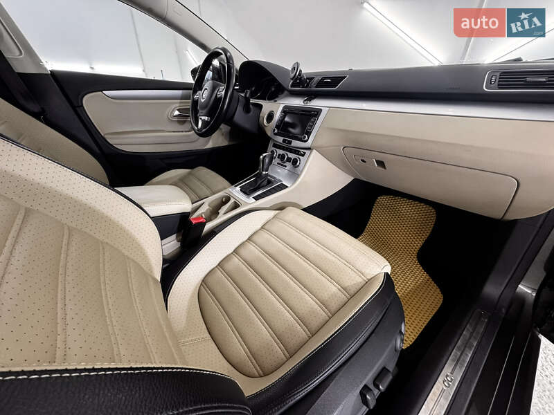 Купе Volkswagen CC / Passat CC 2013 в Виннице