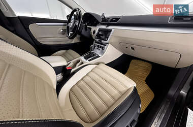 Купе Volkswagen CC / Passat CC 2013 в 