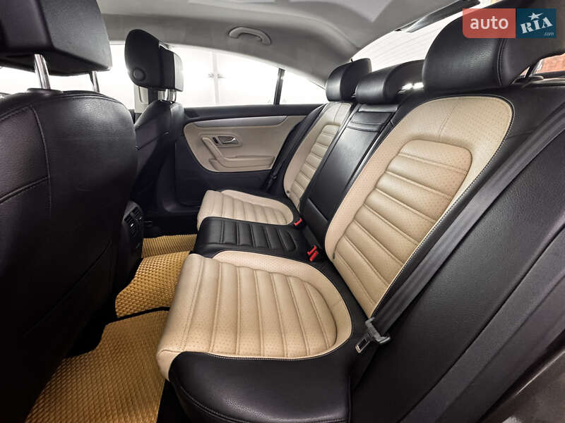 Купе Volkswagen CC / Passat CC 2013 в Виннице