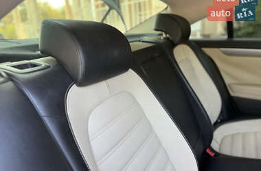 Купе Volkswagen CC / Passat CC 2009 в 