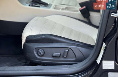 Купе Volkswagen CC / Passat CC 2009 в 