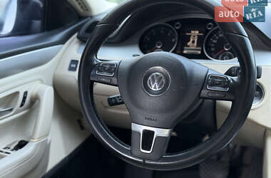 Купе Volkswagen CC / Passat CC 2009 в 
