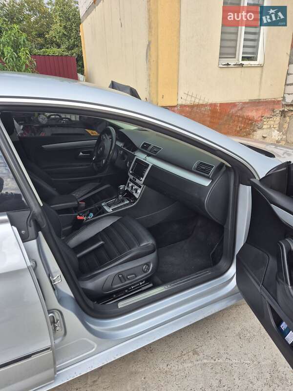 Купе Volkswagen CC / Passat CC 2013 в Киеве