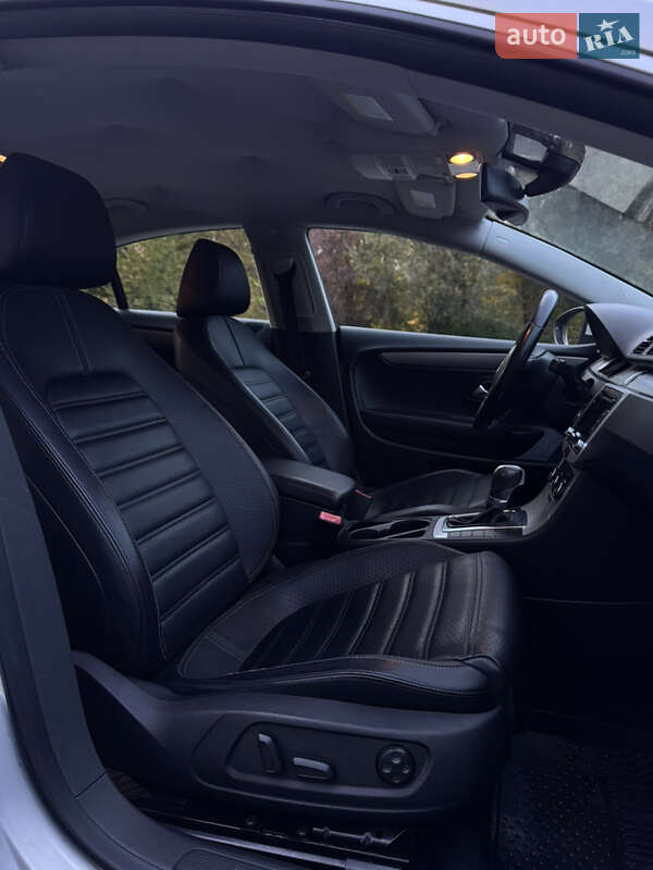 Купе Volkswagen CC / Passat CC 2011 в Чернігові