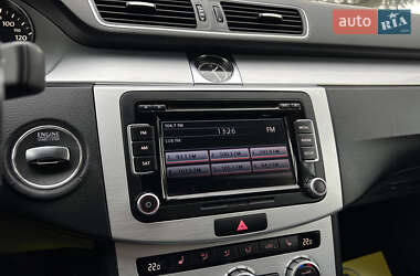 Купе Volkswagen CC / Passat CC 2012 в 
