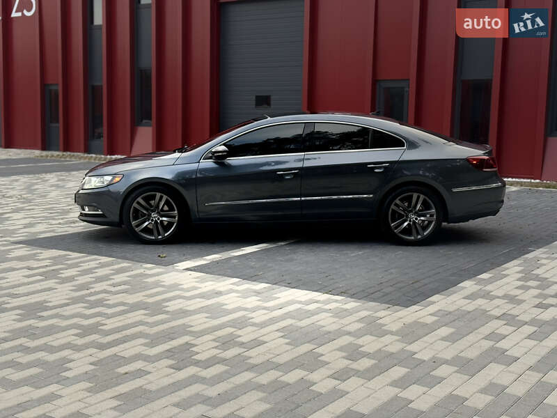 Купе Volkswagen CC / Passat CC 2013 в Львове