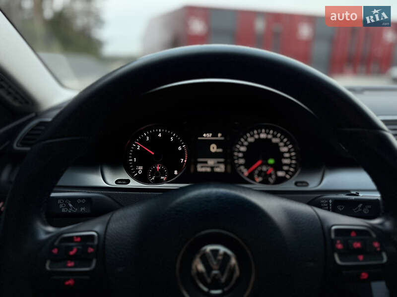Купе Volkswagen CC / Passat CC 2013 в Львове