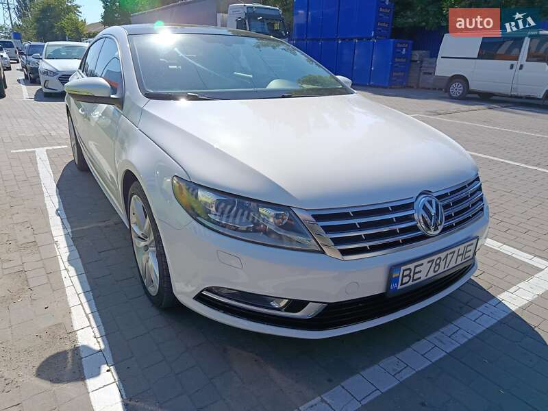 Купе Volkswagen CC / Passat CC 2014 в Николаеве