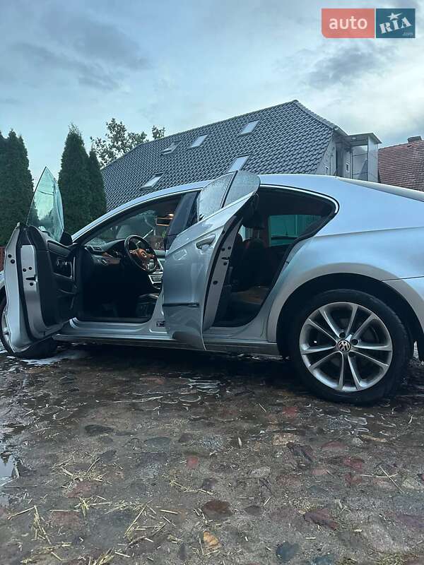 Купе Volkswagen CC / Passat CC 2009 в Радехові