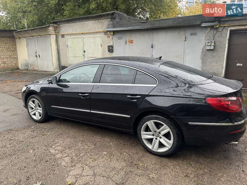 Купе Volkswagen CC / Passat CC 2011 в Киеве