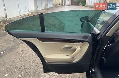 Купе Volkswagen CC / Passat CC 2011 в 
