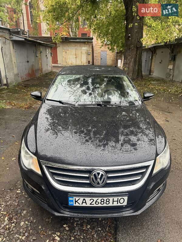 Купе Volkswagen CC / Passat CC 2011 в Киеве