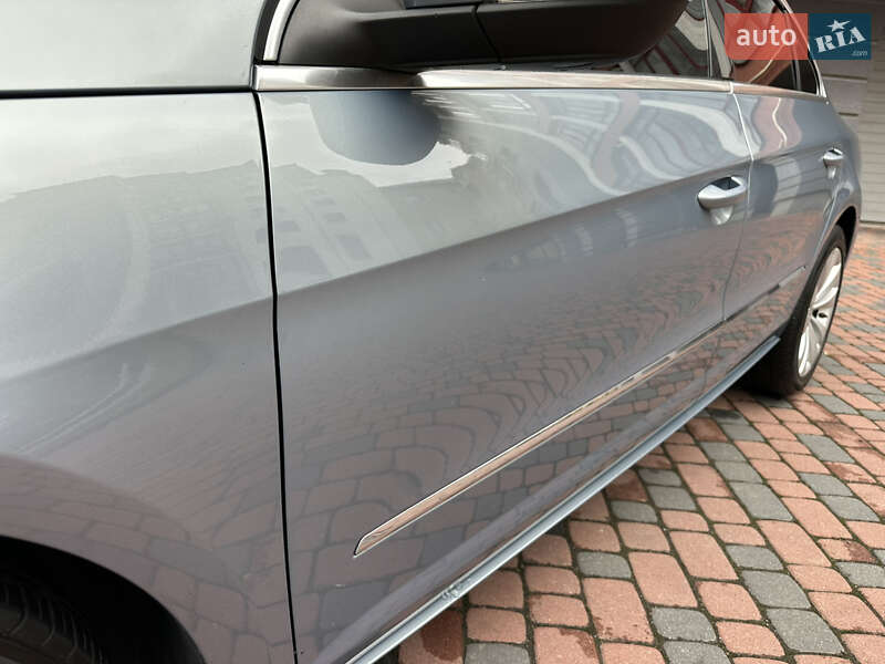 Купе Volkswagen CC / Passat CC 2010 в Івано-Франківську