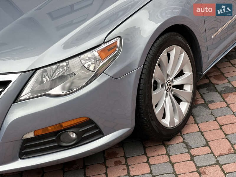 Купе Volkswagen CC / Passat CC 2010 в Івано-Франківську