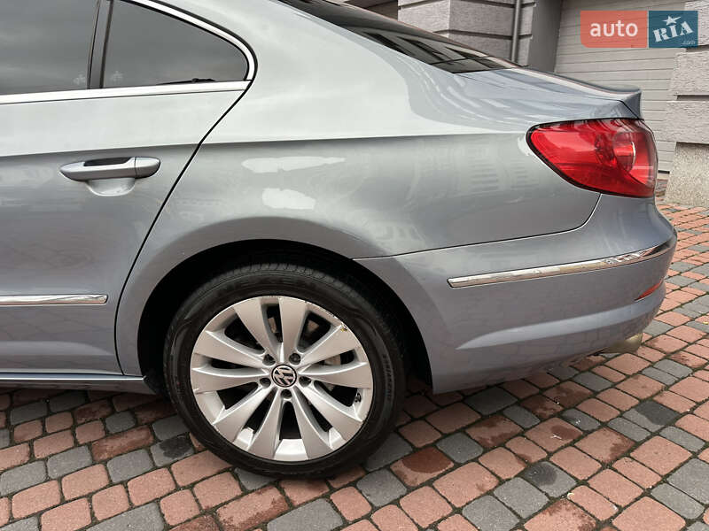 Купе Volkswagen CC / Passat CC 2010 в Івано-Франківську