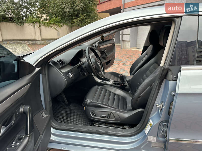 Купе Volkswagen CC / Passat CC 2010 в Івано-Франківську