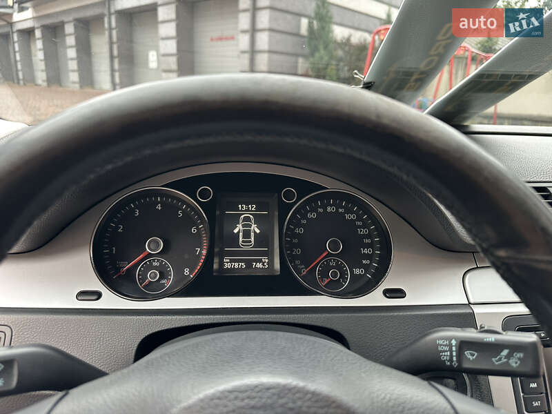 Купе Volkswagen CC / Passat CC 2010 в Івано-Франківську