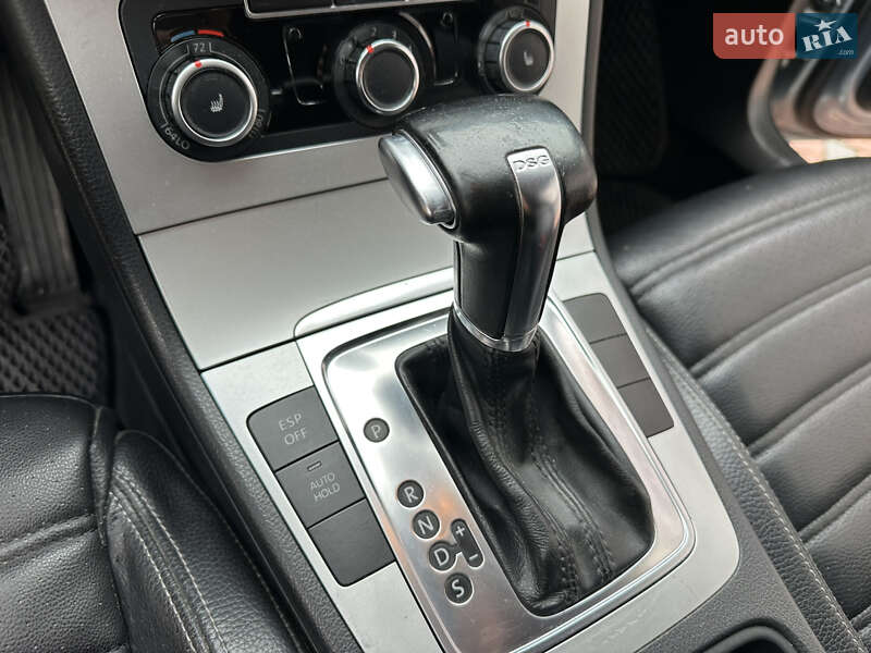 Купе Volkswagen CC / Passat CC 2010 в Івано-Франківську