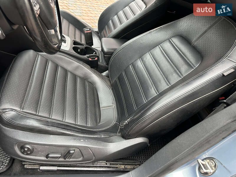 Купе Volkswagen CC / Passat CC 2010 в Івано-Франківську