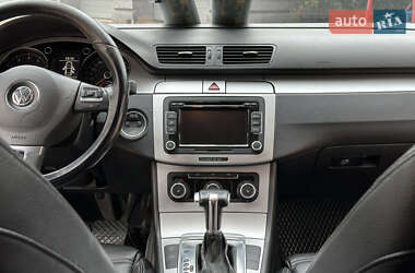 Купе Volkswagen CC / Passat CC 2010 в 