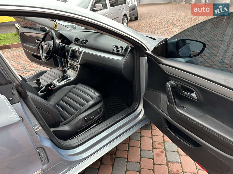 Купе Volkswagen CC / Passat CC 2010 в Івано-Франківську