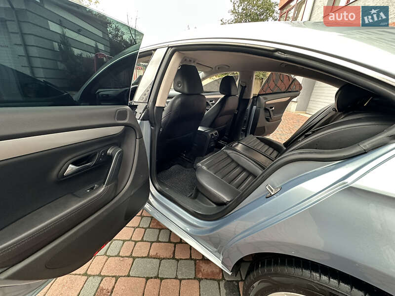 Купе Volkswagen CC / Passat CC 2010 в Івано-Франківську