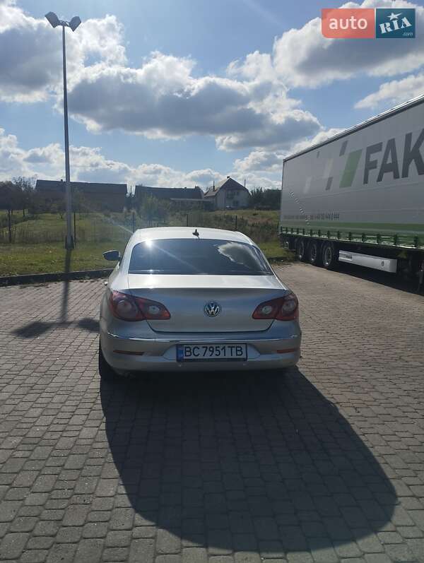 Купе Volkswagen CC / Passat CC 2010 в Яворові