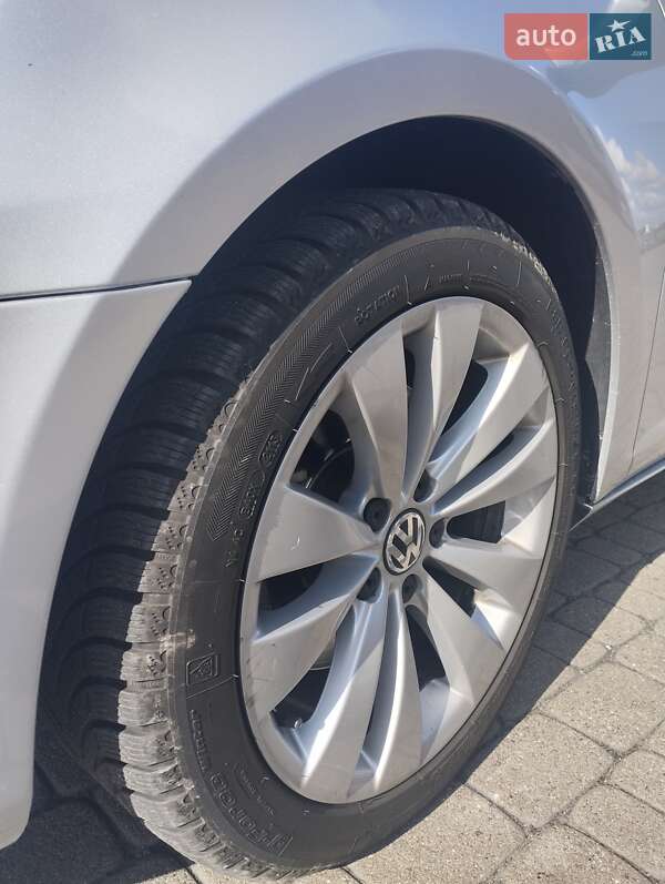 Купе Volkswagen CC / Passat CC 2010 в Яворові