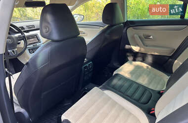 Купе Volkswagen CC / Passat CC 2011 в 