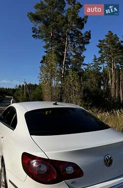 Купе Volkswagen CC / Passat CC 2011 в 