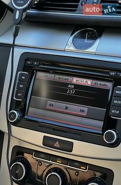 Купе Volkswagen CC / Passat CC 2011 в 
