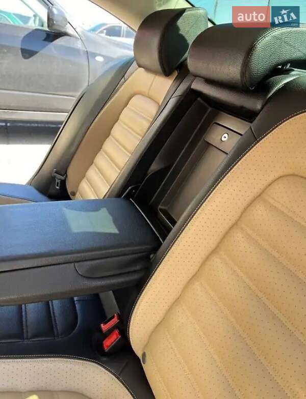 Купе Volkswagen CC / Passat CC 2013 в Львове