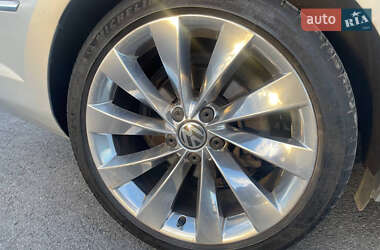 Купе Volkswagen CC / Passat CC 2009 в 