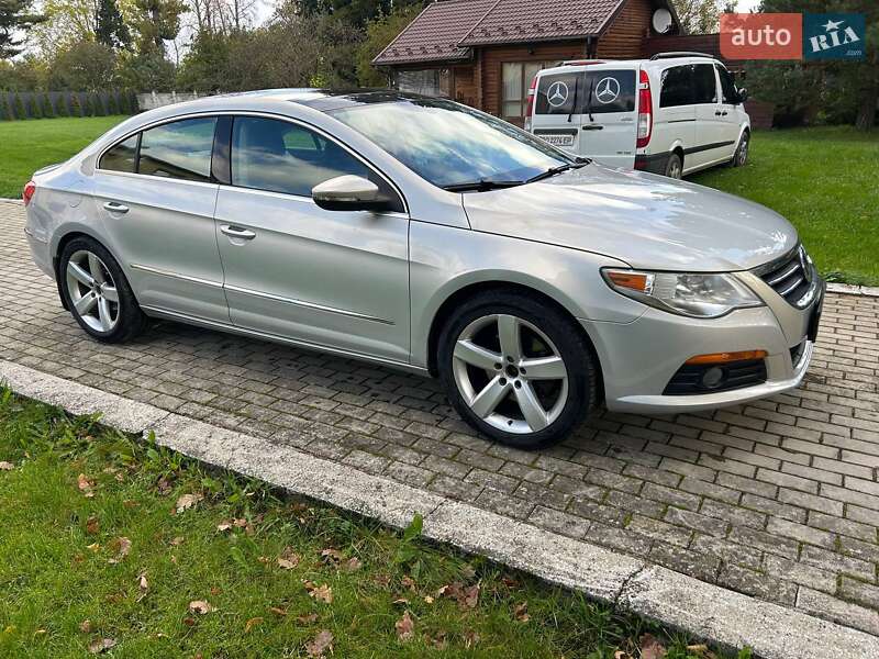 Купе Volkswagen CC / Passat CC 2010 в Ивано-Франковске