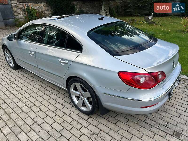 Купе Volkswagen CC / Passat CC 2010 в Ивано-Франковске