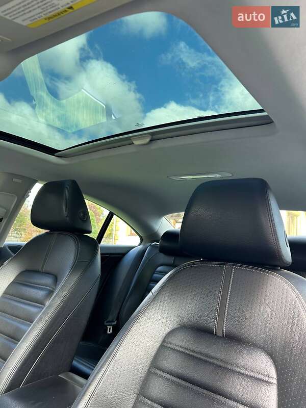 Купе Volkswagen CC / Passat CC 2010 в Ивано-Франковске