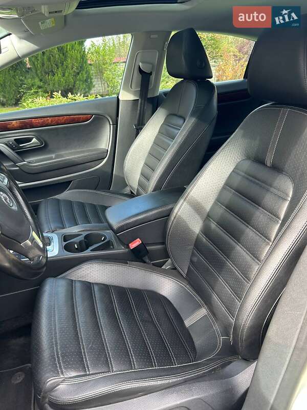 Купе Volkswagen CC / Passat CC 2010 в Ивано-Франковске