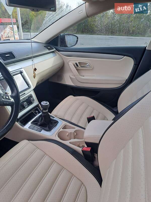 Купе Volkswagen CC / Passat CC 2009 в Ивано-Франковске