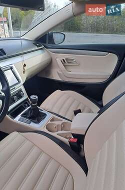 Купе Volkswagen CC / Passat CC 2009 в 