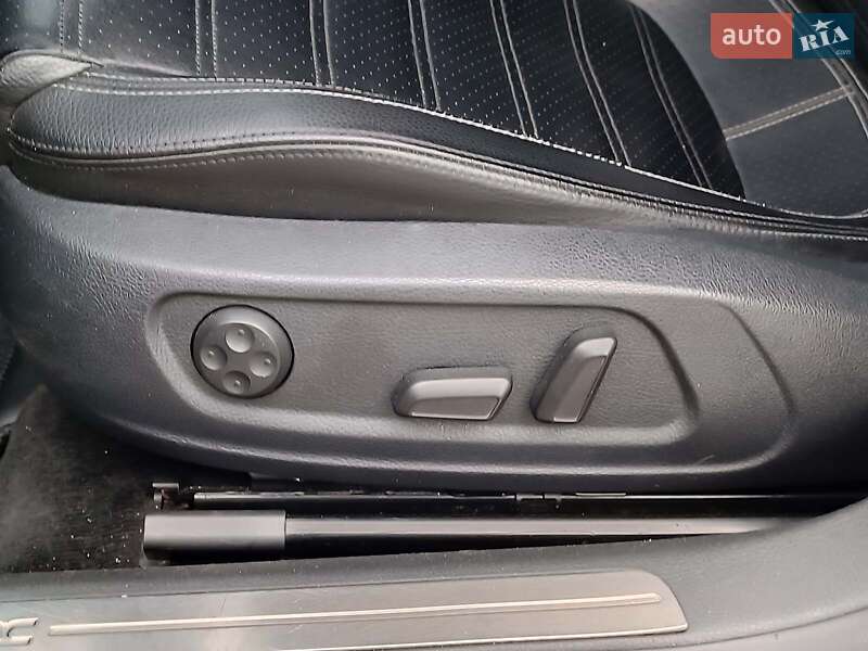 Купе Volkswagen CC / Passat CC 2012 в Харькове