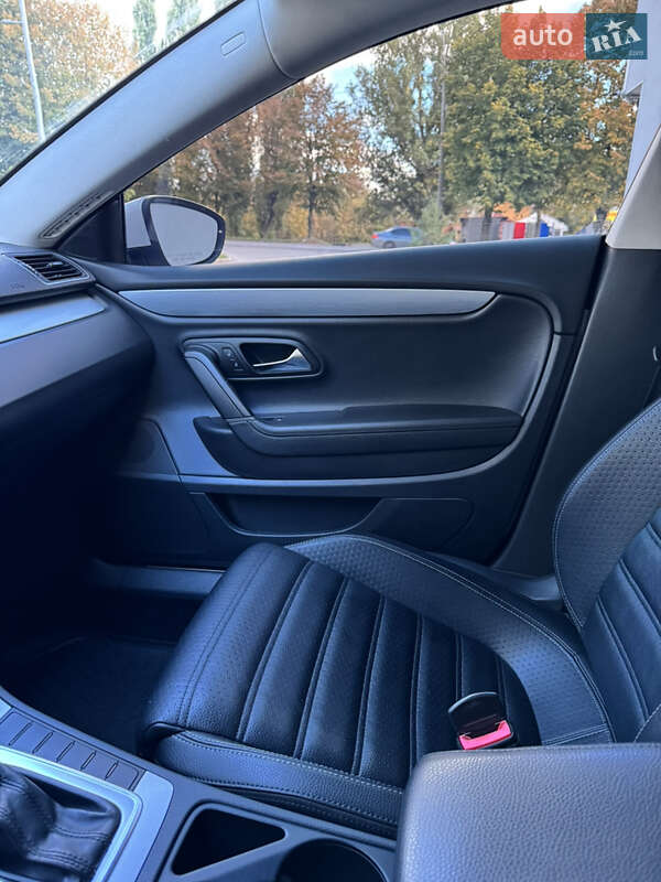 Купе Volkswagen CC / Passat CC 2013 в Хмельницькому