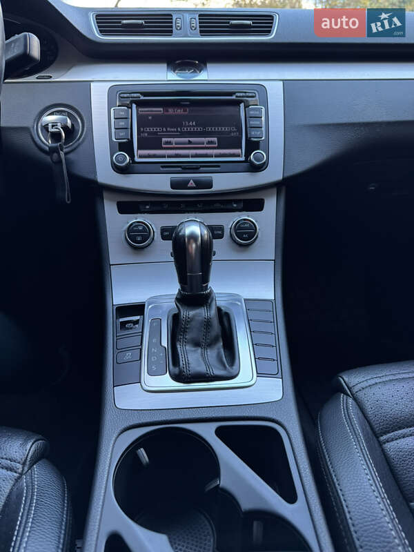 Купе Volkswagen CC / Passat CC 2013 в Хмельницькому