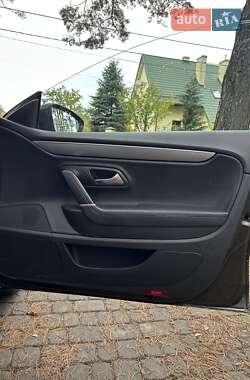 Купе Volkswagen CC / Passat CC 2012 в 