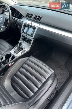 Купе Volkswagen CC / Passat CC 2010 в 