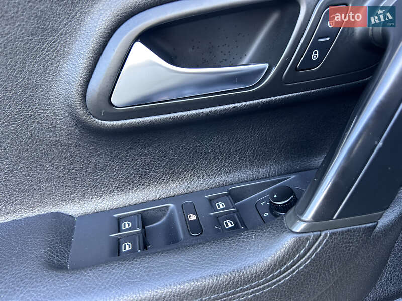 Купе Volkswagen CC / Passat CC 2012 в Смеле