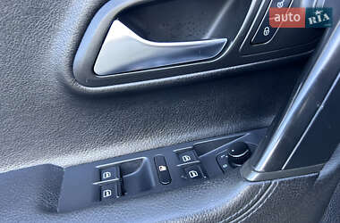 Купе Volkswagen CC / Passat CC 2012 в 