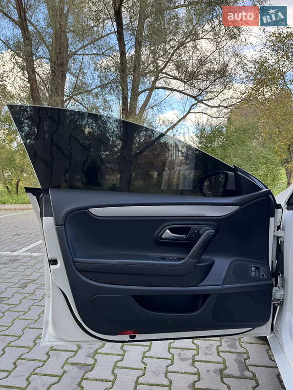 Купе Volkswagen CC / Passat CC 2013 в Хмельницькому