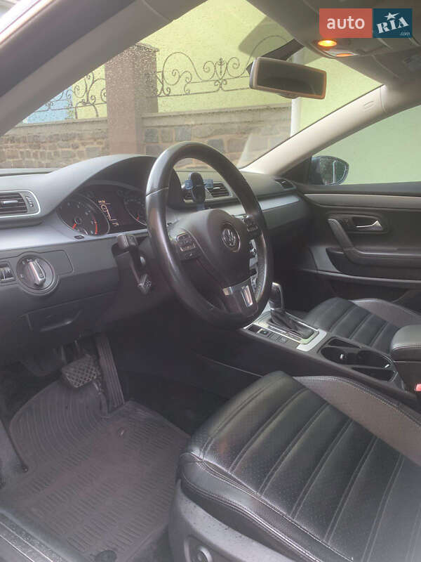 Купе Volkswagen CC / Passat CC 2012 в Києві
